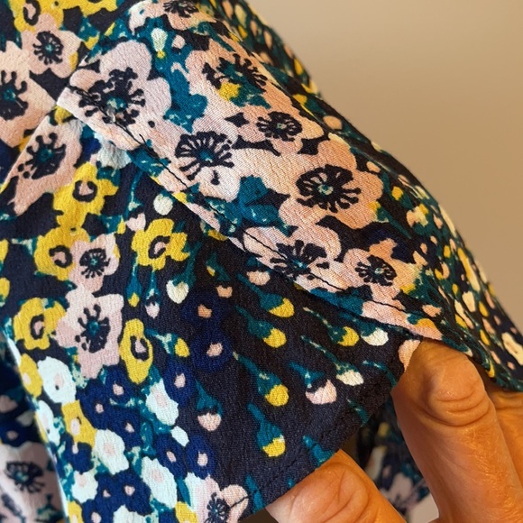 LOFT FLORAL ROMPER - Picture 3 of 10